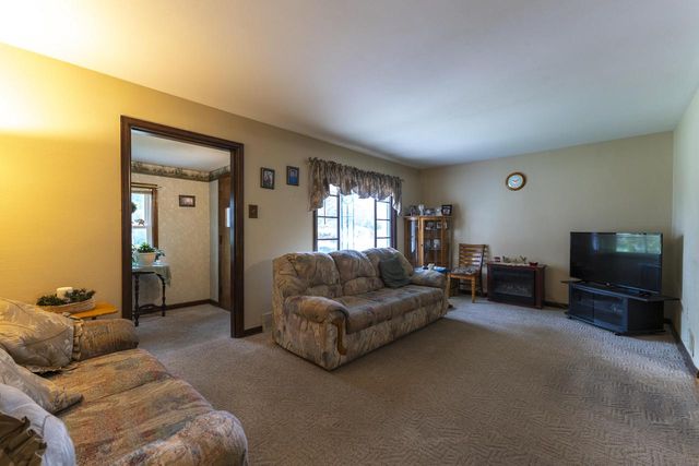 916 Clark STREET, Watertown, WI 53094