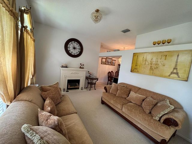 16611 N 68th St Street N, Loxahatchee, FL 33470