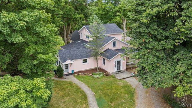 7805 Hicks Road, Lysander, NY 13027