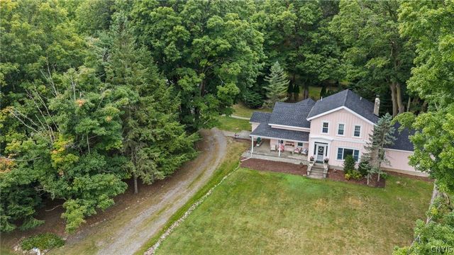 7805 Hicks Road, Lysander, NY 13027