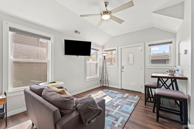 1206 Fairfield Avenue, Fort Wayne, IN 46802