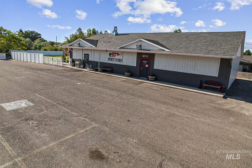 523 E 5th Street, Burley, ID 83336