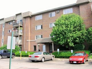2300 Beau Monde Terrace 111, Lisle, IL 60532