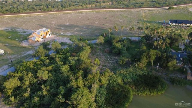 000 Moon Lake Drive S, Progreso Lakes, TX 78596