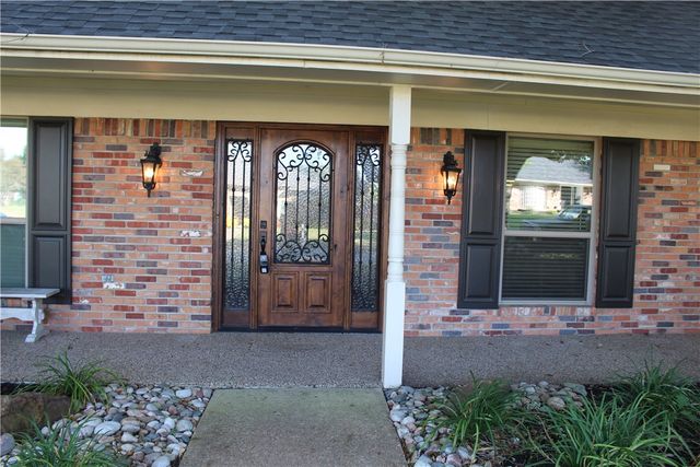 2304 Brennan Drive, Plano, TX 75075