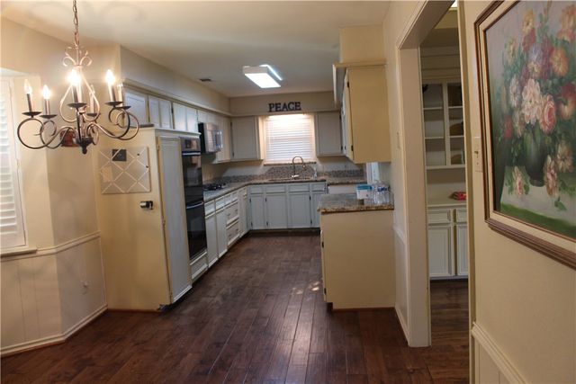 2304 Brennan Drive, Plano, TX 75075