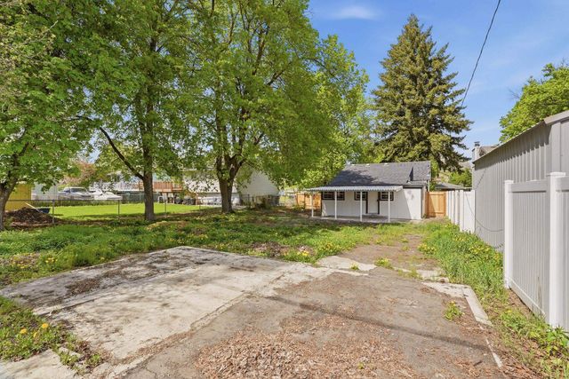 1412 E 36th Ave, Spokane, WA 99203