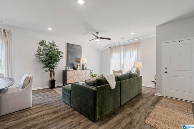 612 KLYNES DRIVE, Calera, AL 35040