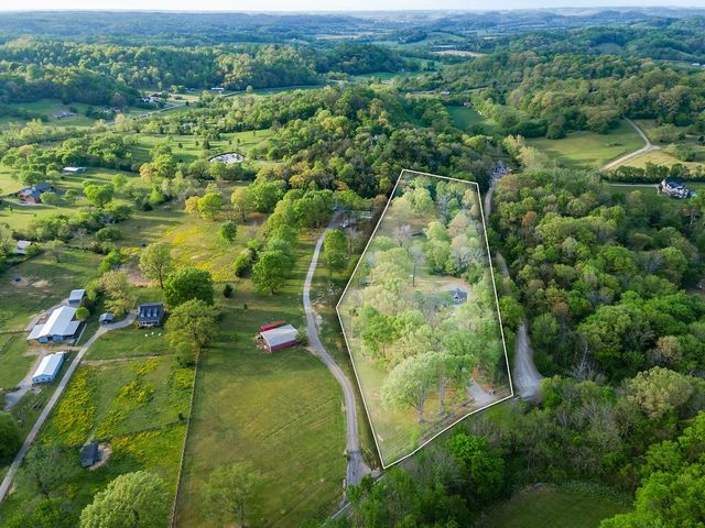 1890 Evergreen Rd, Thompsons Station, TN 37179