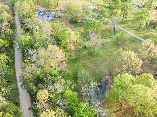 1890 Evergreen Rd, Thompsons Station, TN 37179