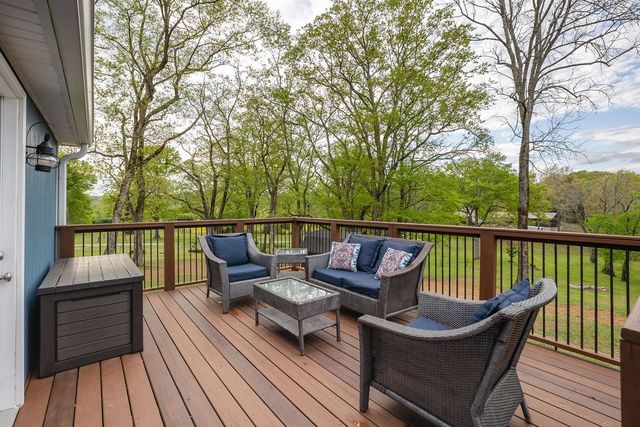 1890 Evergreen Rd, Thompsons Station, TN 37179