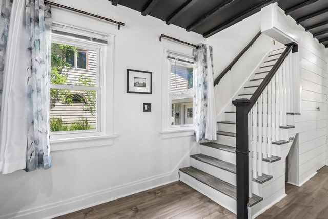 924 Nagawicka STREET, Delafield, WI 53018