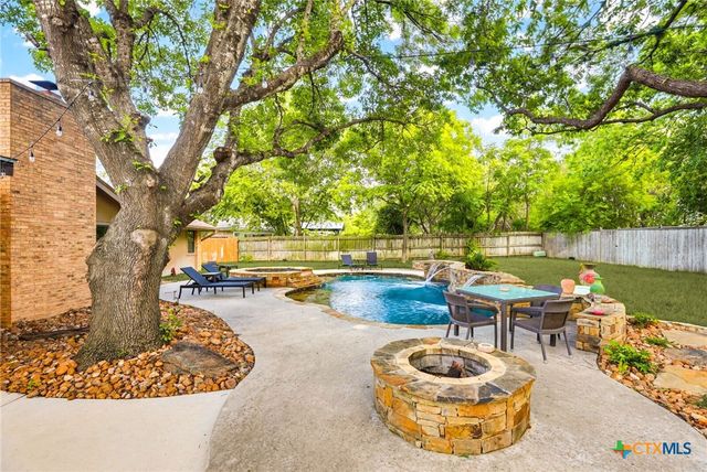 1233 Rapids Road, New Braunfels, TX 78130