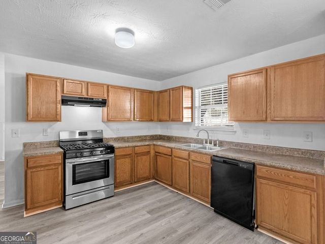 305 Nunnally Drive, Stockbridge, GA 30281