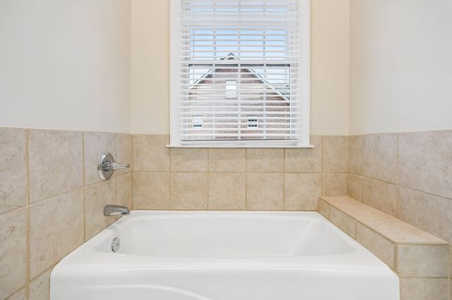108 Ewing Dr, Portland, TN 37148