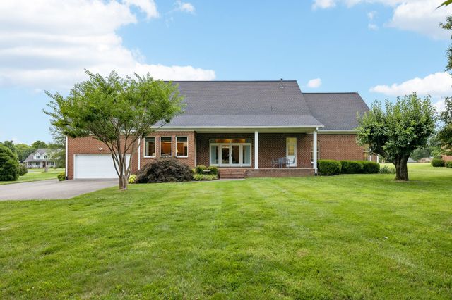 108 Ewing Dr, Portland, TN 37148