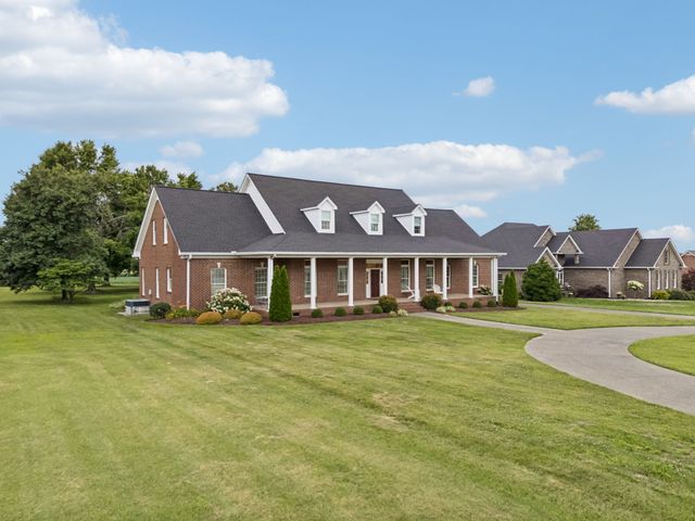108 Ewing Dr, Portland, TN 37148