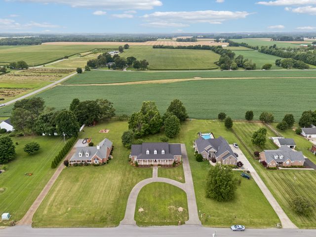 108 Ewing Dr, Portland, TN 37148