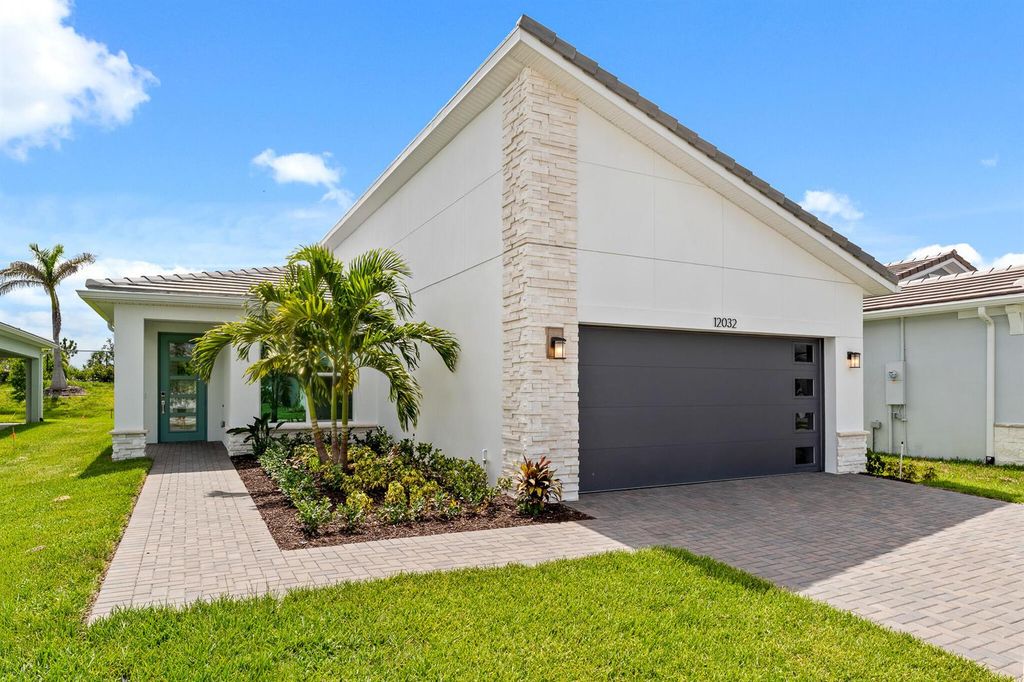 12032 SW Pantone Street, Port St. Lucie, FL 34987