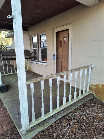 147 Rubin Ave., Georgetown, SC 29440