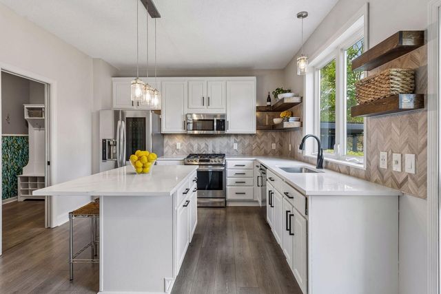 13416 Hillsboro Avenue, Savage, MN 55378