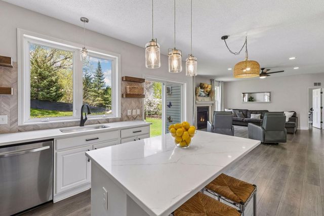 13416 Hillsboro Avenue, Savage, MN 55378