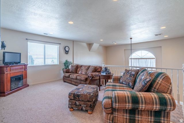 381 N WINDSOR DR, Washington, UT 84780