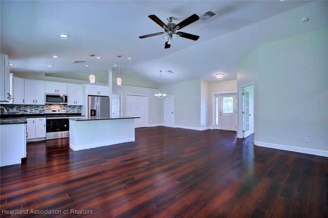 124 Clinton Avenue, Lake Placid, FL 33852