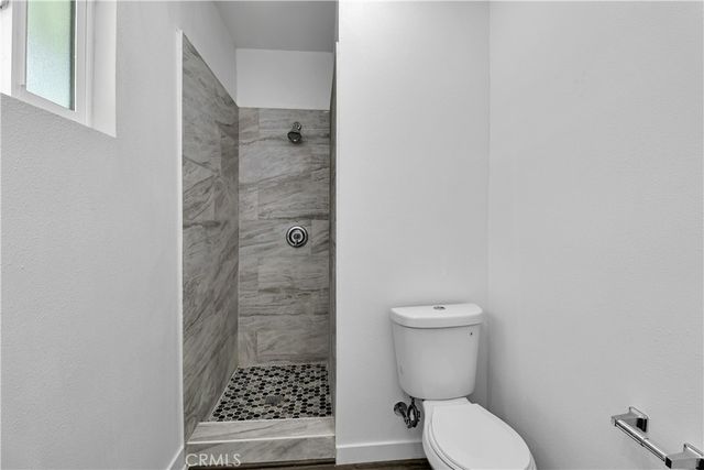 2550 W Rowland Avenue, Anaheim, CA 92804