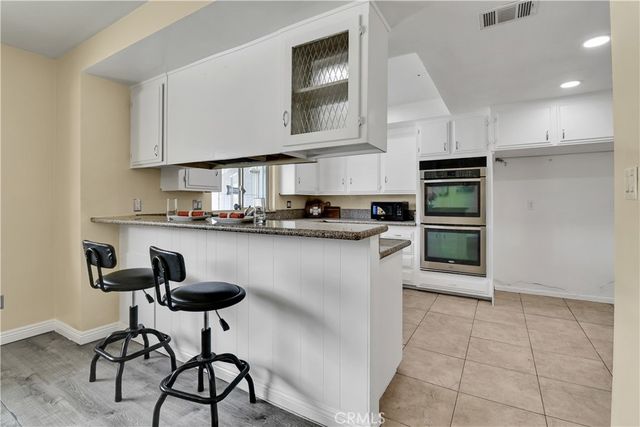 2550 W Rowland Avenue, Anaheim, CA 92804