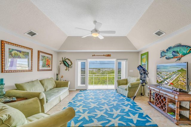 823 Indies Road, Ramrod Key, FL 33042