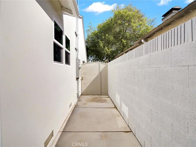 2171 Stearnlee, Long Beach, CA 90815