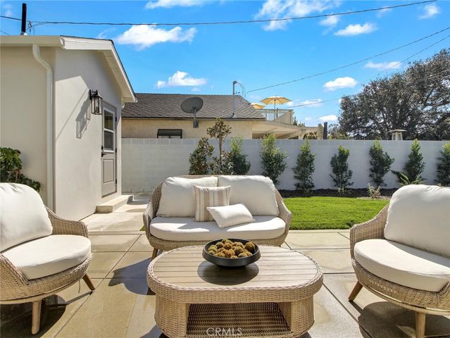 2171 Stearnlee, Long Beach, CA 90815