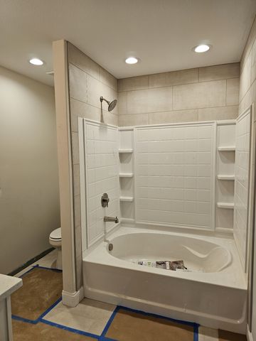 2895 Cooper Creek Rd, Woodlawn, TN 37191