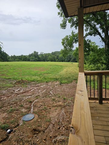 2895 Cooper Creek Rd, Woodlawn, TN 37191