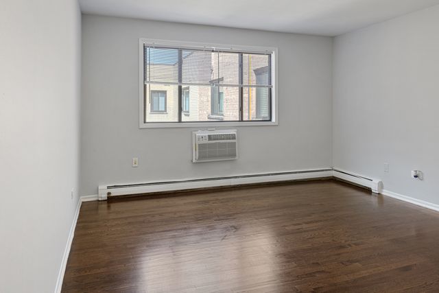 6201 N Kenmore Avenue 207, Chicago, IL 60660