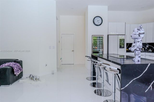 11929 SW 72 TER, Miami, FL 33183