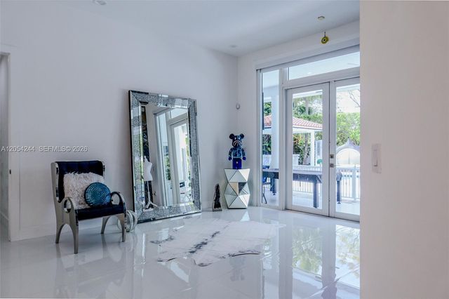 11929 SW 72 TER, Miami, FL 33183