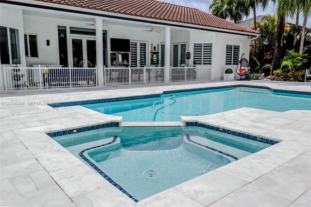 11929 SW 72 TER, Miami, FL 33183