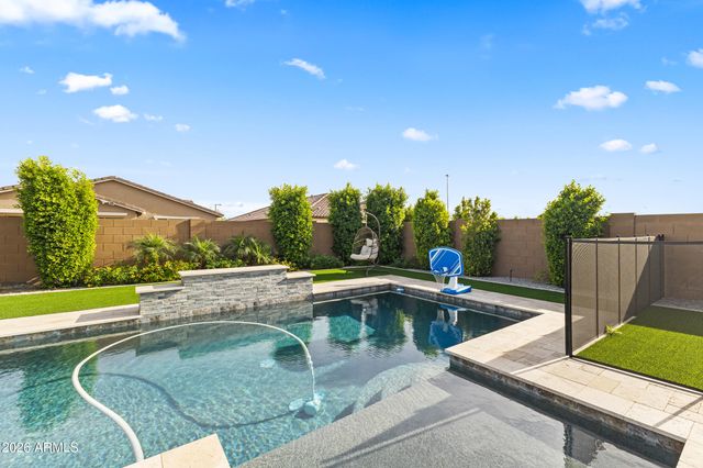 9445 W HEATHERBRAE Drive, Phoenix, AZ 85037