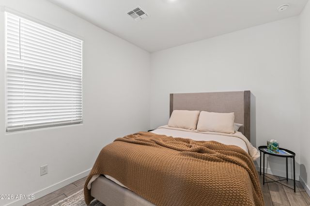 9445 W HEATHERBRAE Drive, Phoenix, AZ 85037