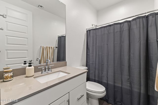 9445 W HEATHERBRAE Drive, Phoenix, AZ 85037