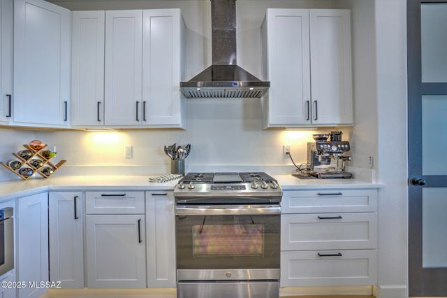 9980 E Sabino Estates Drive, Tucson, AZ 85749