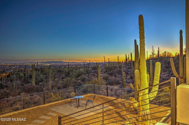 9980 E Sabino Estates Drive, Tucson, AZ 85749