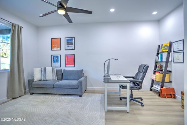 9980 E Sabino Estates Drive, Tucson, AZ 85749