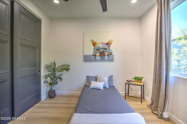 9980 E Sabino Estates Drive, Tucson, AZ 85749