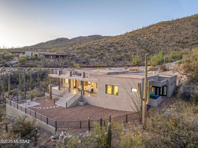 9980 E Sabino Estates Drive, Tucson, AZ 85749