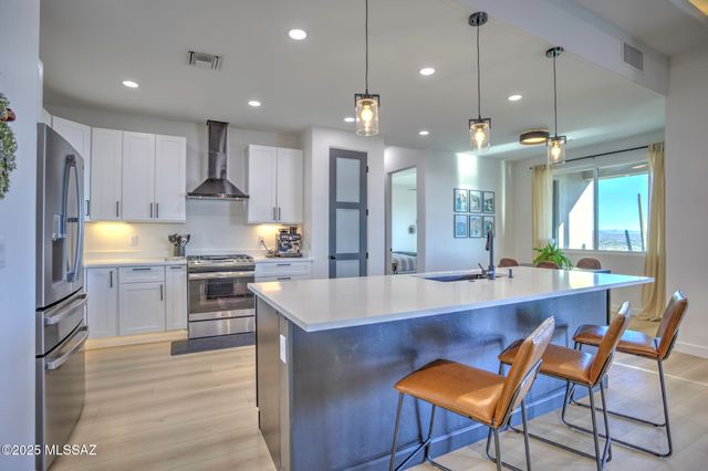 9980 E Sabino Estates Drive, Tucson, AZ 85749