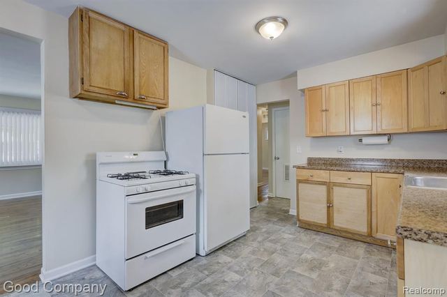 22362 Masch Avenue, Warren, MI 48091