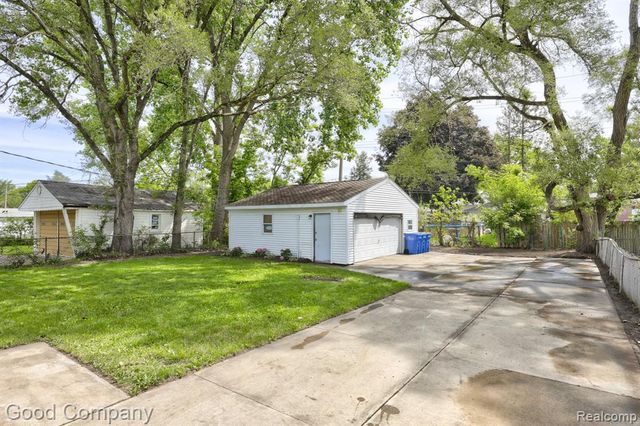 22362 Masch Avenue, Warren, MI 48091